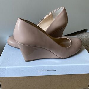 Jessica Simpson Wedge Pump (Size 5)
